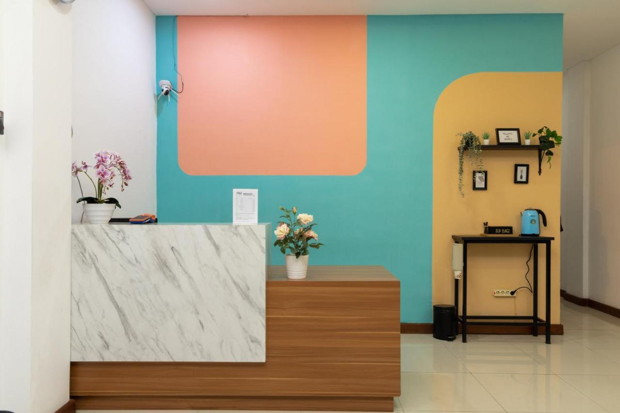 Sans Hotel Suryakencana Bogor Exterior photo